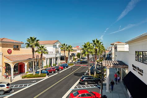 garage st johns town center.